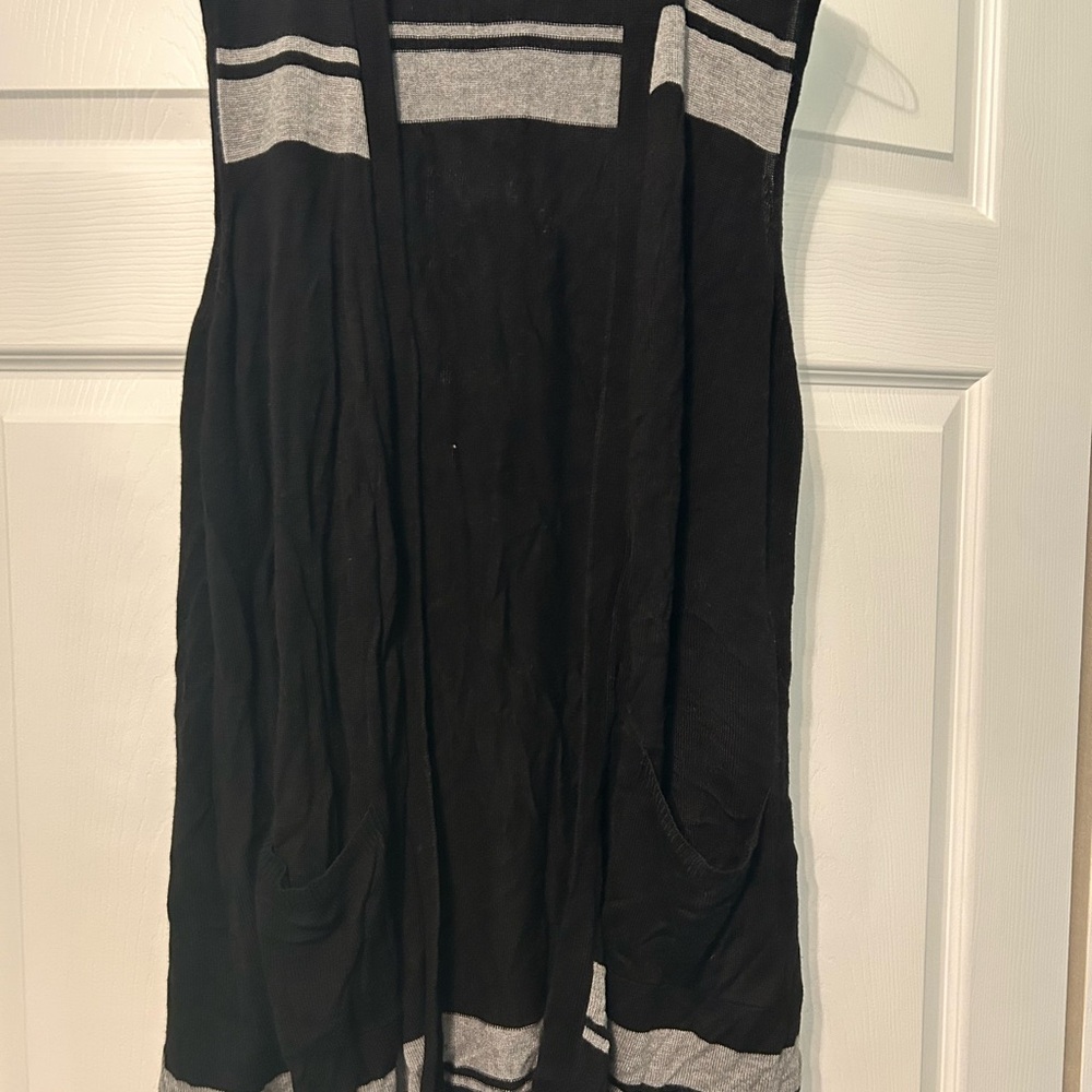 Valerie Stevens Black and Gray Knit Sweater Vest